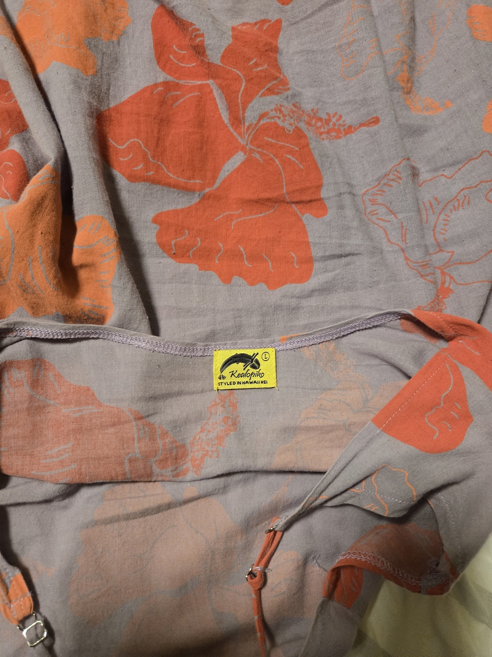 Kealopiko Koki'o Dress - Picture 5 of 6
